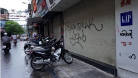 3 Tác Hại Khi Không Vệ Sinh Cửa Cuốn
