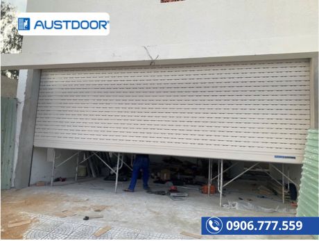 B&aacute;o gi&aacute; cửa cuốn khe tho&aacute;ng Austdoor mới nhất