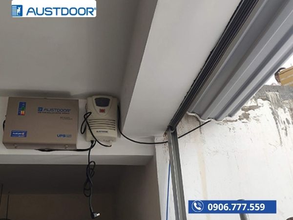 Cửa Cuốn Mất Điện Mở Thế N&agrave;o?