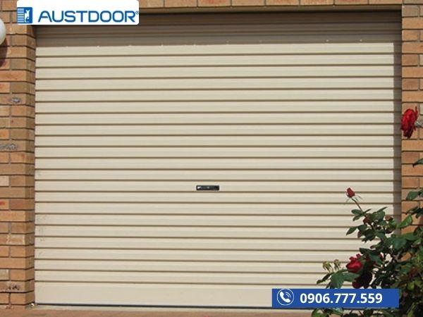 Nhà Mặt Tiền Nên Lắp Mẫu Cửa Cuốn Austdoor Nào?