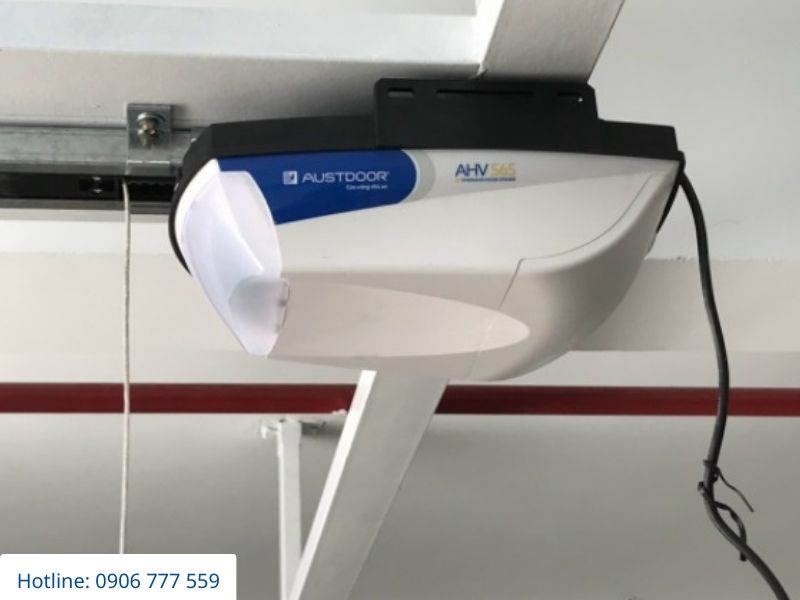 motor-cửa-cuốn-austdoor-ahv565