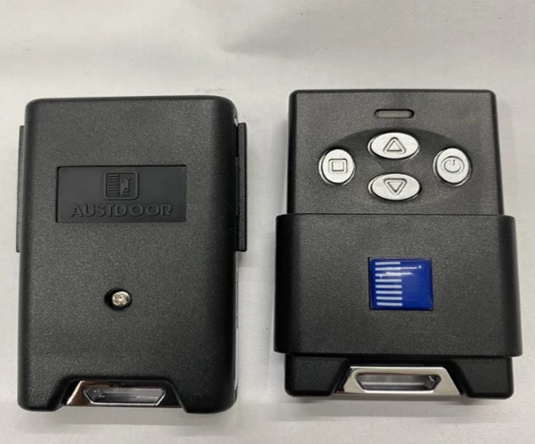 tay-dieu-khien-cua-cuon-dk7